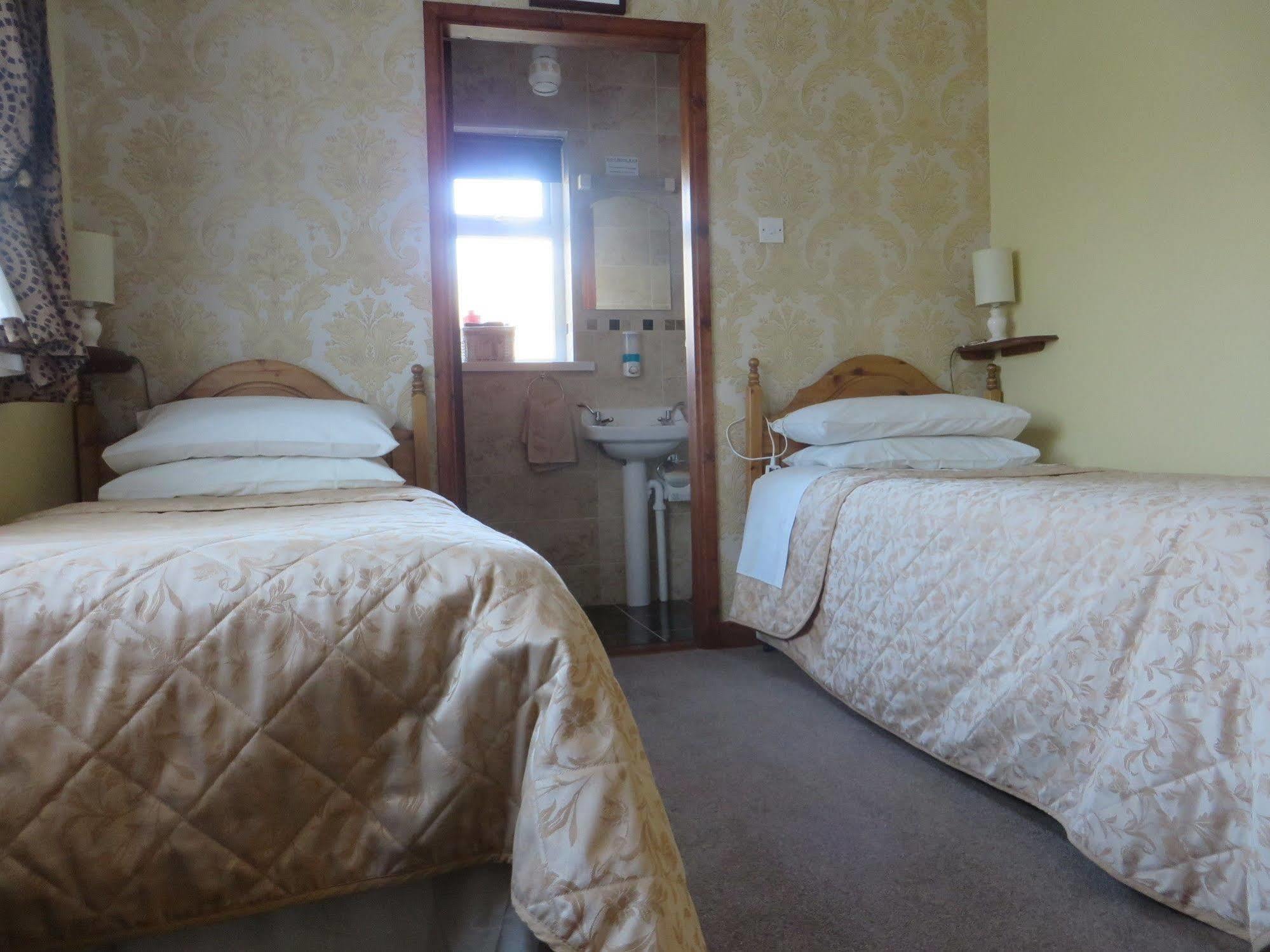 Dawn House B&B Kilmeaden Bagian luar foto